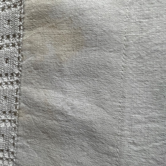 Vintage Pillowcase with Embroidered Flowers - Picture 3 of 3